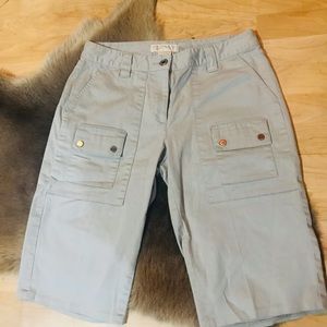 Michael Kors khaki capris sz 6